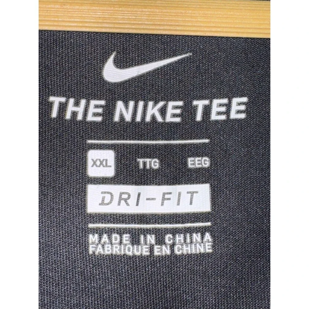 Nike Dri-FIT T Shirt Mens XXL Black Gray Camo Swoosh The Nike Tee Athletic